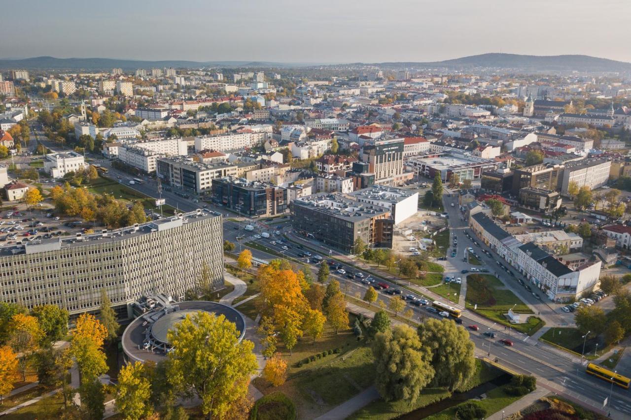Apartament Ventus Business And Living 44 Kielce Esterno foto