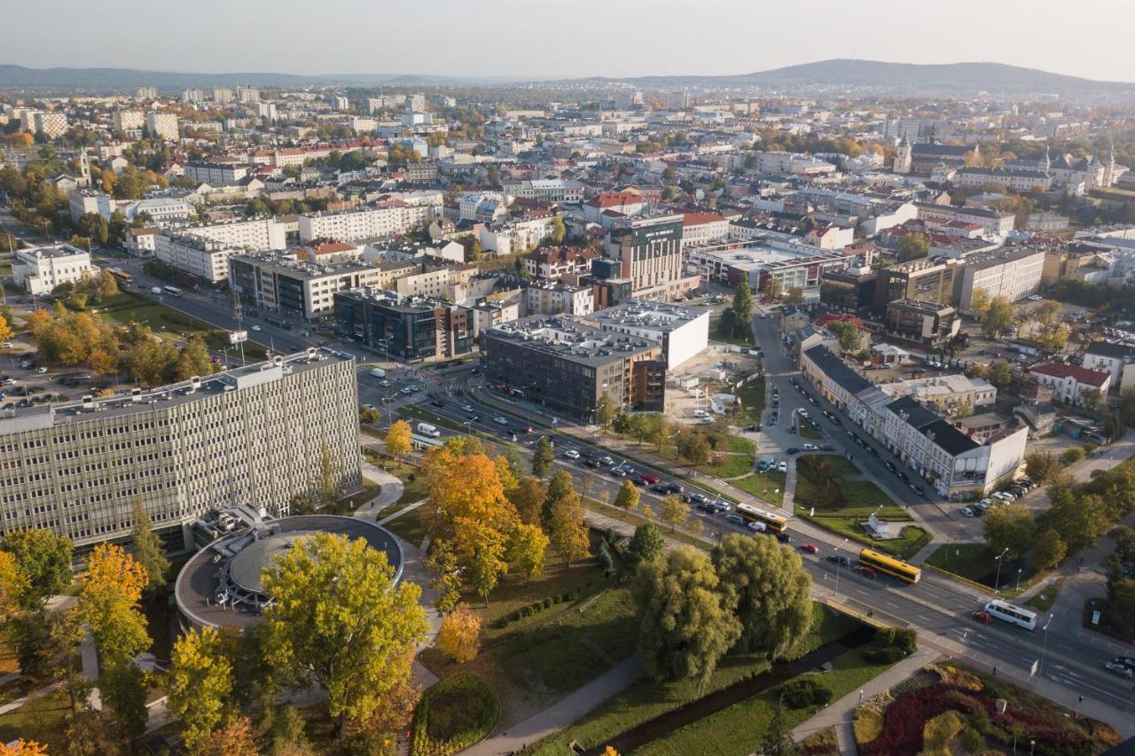 Apartament Ventus Business And Living 44 Kielce Esterno foto